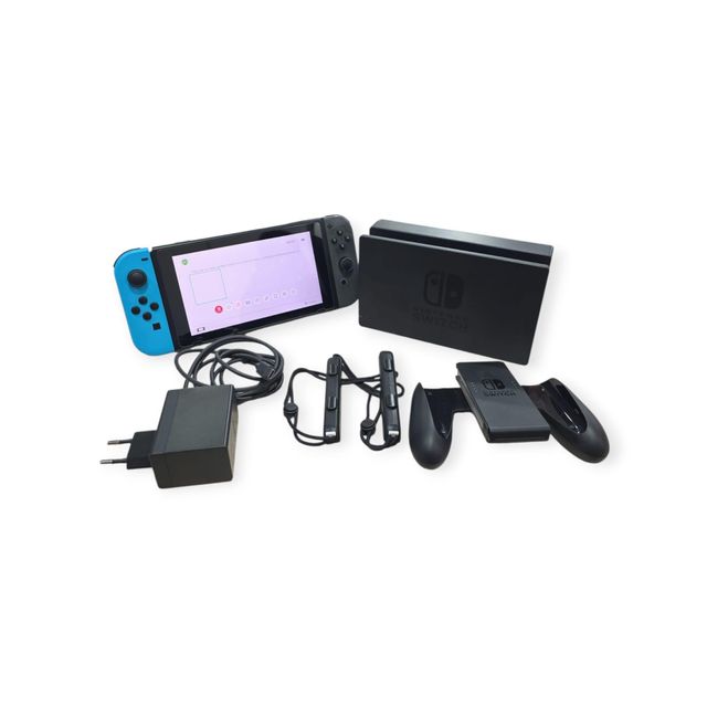 CONSOLA NINTENDO SWITCH HAC-001(01) + DOCK + CABLEADO + GRIP