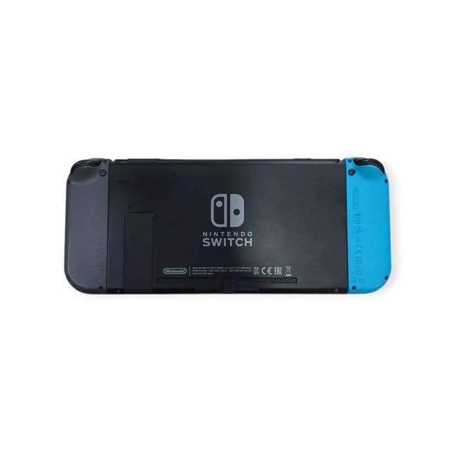CONSOLA NINTENDO SWITCH HAC-001(01) + DOCK + CABLEADO + GRIP