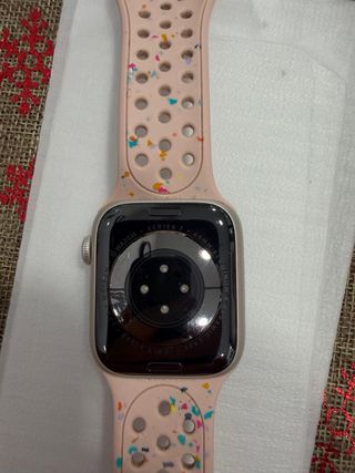 iPhone 12 Pro y Apple Watch 7 45mm