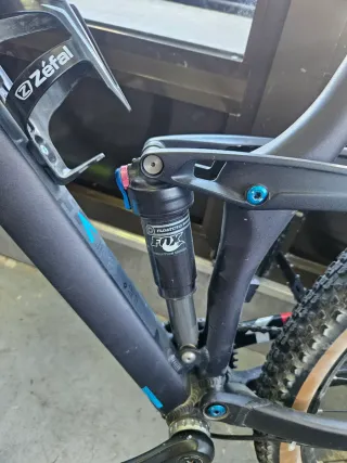 Bicicleta Cube Stereo 29