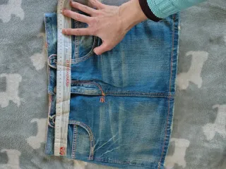 Gonna corta jeans lavaggio chiaro taglia 42