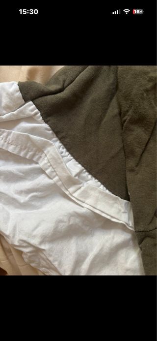 Sudadera verde y blanca