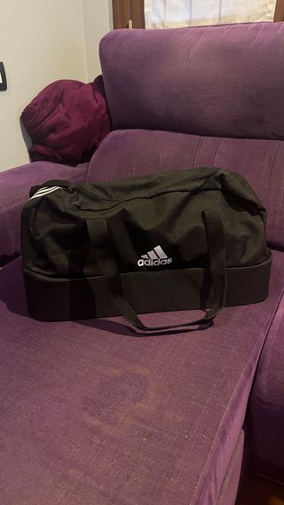 Mochila entrenamiento Adidas negra