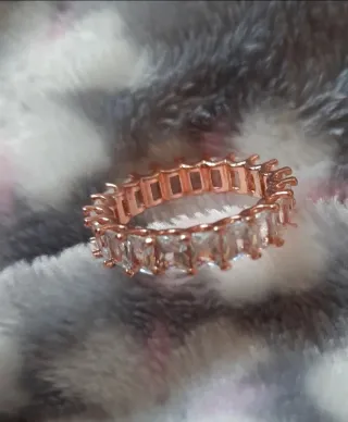 Anillo Circonitas Rectangulares Rosa Oro Nuevo