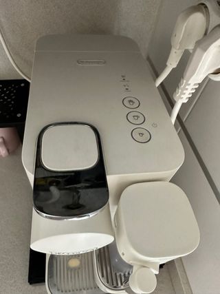 Cafetera Nespresso Lattissima One Blanca