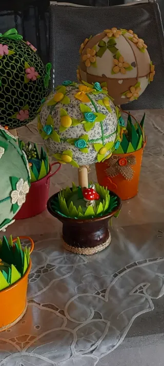 Alberelli decorativi fatti a mano