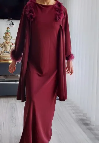 Vestido de fiesta elegante, granate casi sin uso