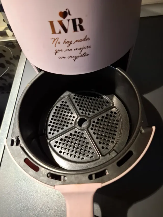 Freidora de aire rosa LVR