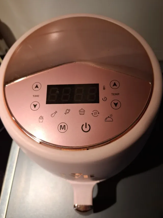 Freidora de aire rosa LVR