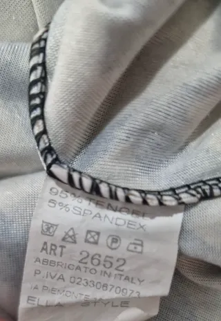 Camiseta terciopelo estampado geométrico