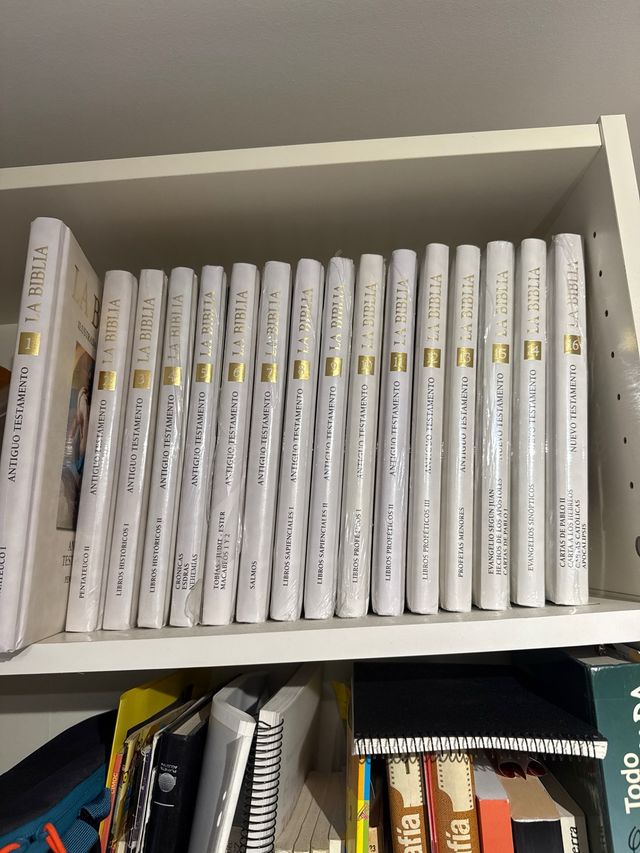 Biblia. Comentada y explicada.