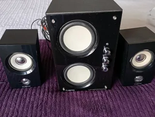 Altavoces multimedia para PC y TV