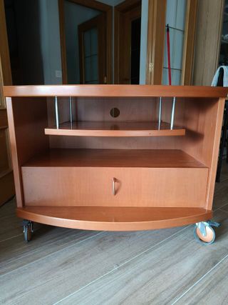Mueble TV con ruedas y cajón