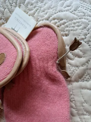Guantes de lana rosa. Nuevos