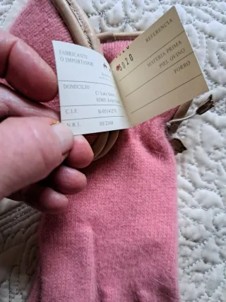 Guantes de lana rosa. Nuevos