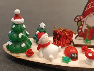 Portafoto Natalizio Gnomo con Alberi e Pupazzi