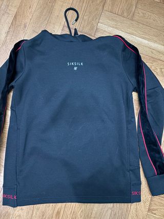 Sudadera SikSilk Negra con Detalles Rojos
