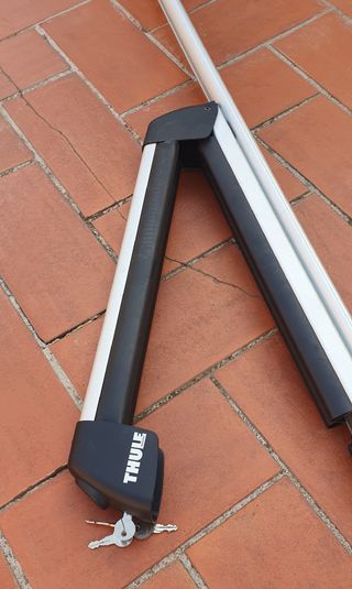 Barras+Portaesquís Thule para 3 pares o tabla