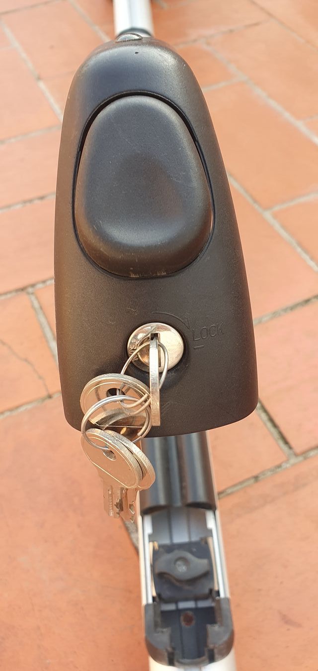 Barras+Portaesquís Thule para 3 pares o tabla