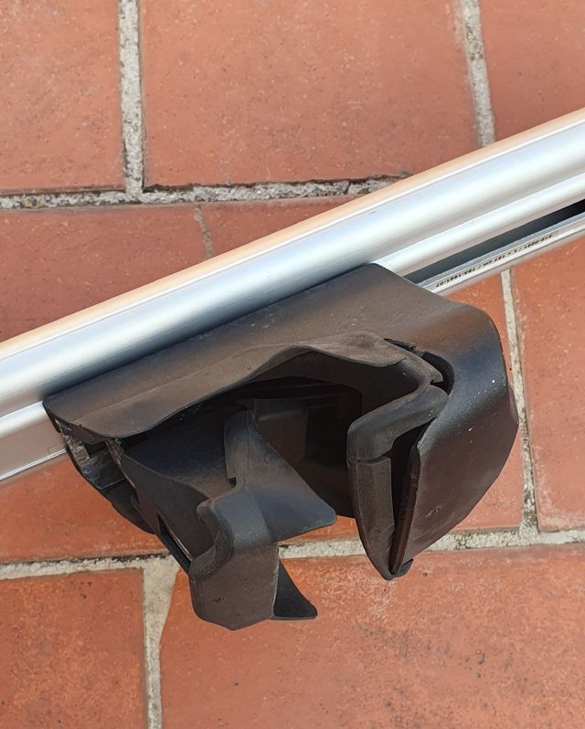 Barras+Portaesquís Thule para 3 pares o tabla