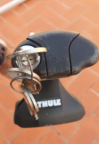 Barras+Portaesquís Thule para 3 pares o tabla