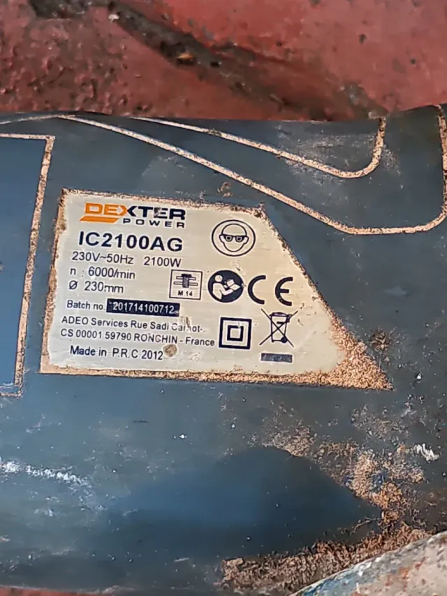 Amoladora/ Radial Dexter 2100W Usada