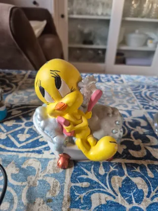 Figura Piolín pintada a mano