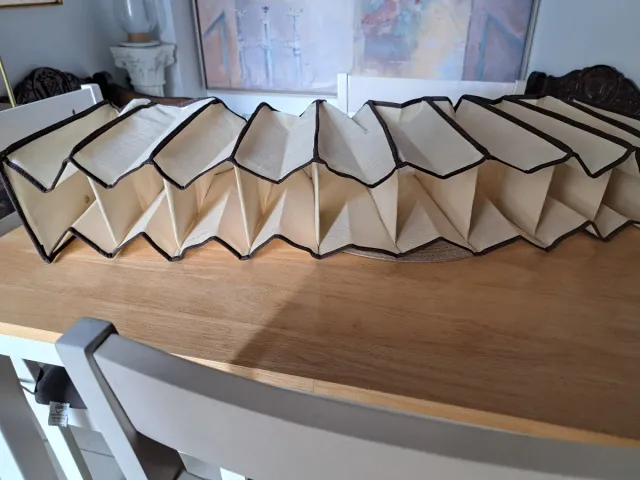 Organizadores de tela beige y marrón