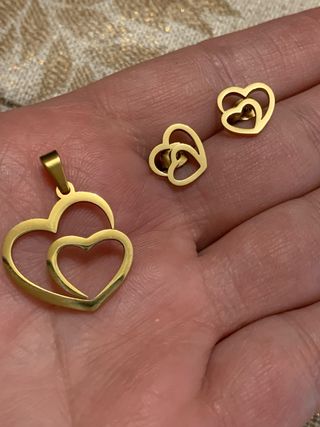 Ciondolo a cuore con orecchini oro