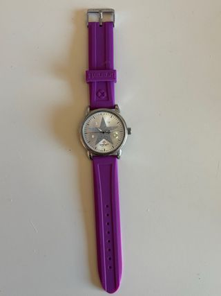 Reloj Brenatt con Estrella y Detalles Brillantes