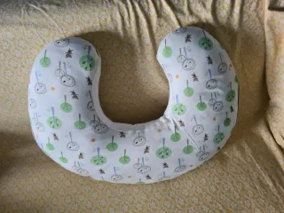 Cuscino allattamento fantasia alberi