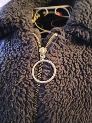 Cazadora borreguillo negra