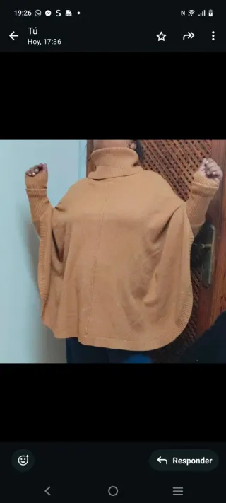 Poncho tejido verde talla única