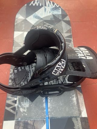 Tabla Snowboard Burton Clash 1.52 + Fijaciones Bur