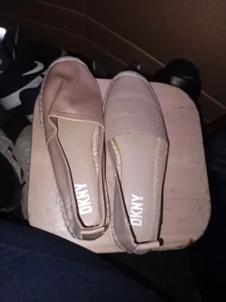 Alpargatas DKNY Monogram Beige/Marrón