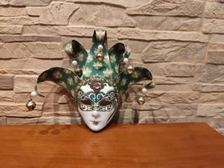 Máscara Arlequín Porcelana.Tipo veneciana.
