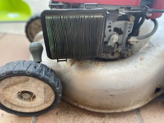 Cortacésped IZY con motor gasolina Honda OHC