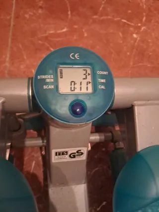 Step con pantalla ST 1000