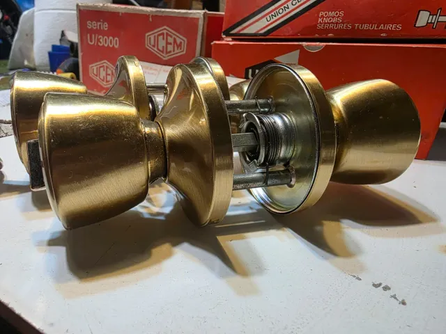 Pomo antigo UCEM U/3000 (3 unidades) Novos