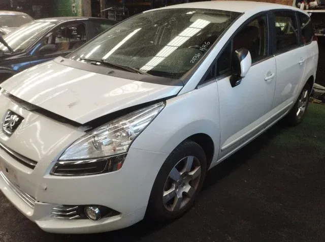 Despiece Peugeot 5008 (2015)