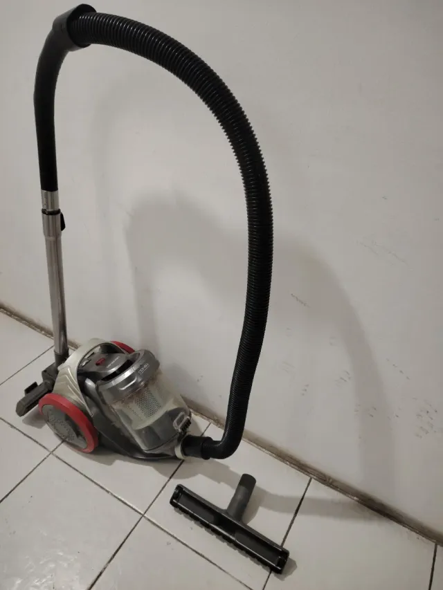 Aspiradora Conga con accesorios