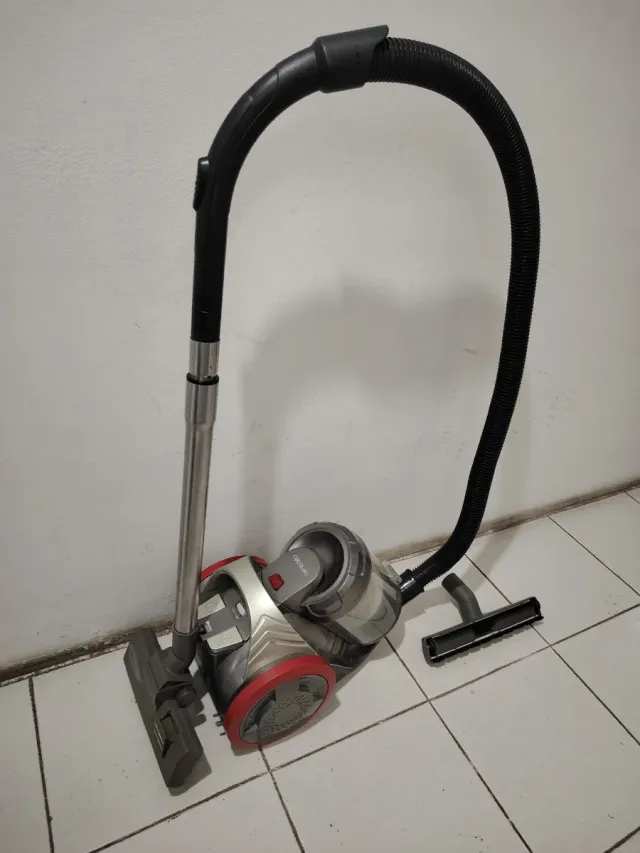 Aspiradora Conga con accesorios