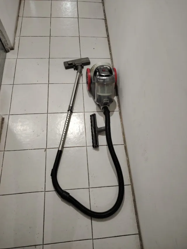 Aspiradora Conga con accesorios