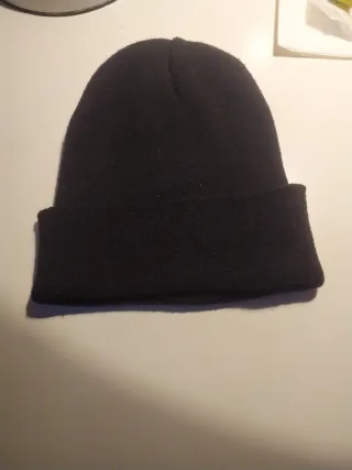 Gorro negro adulto con detalle