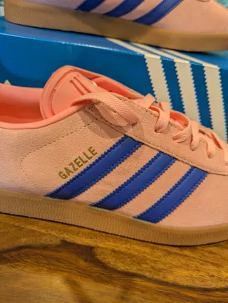 Zapatillas Adidas Rosas y Azules