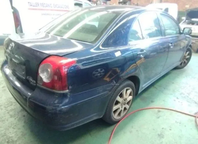 Despiece Toyota Avensis Berlina (T25)