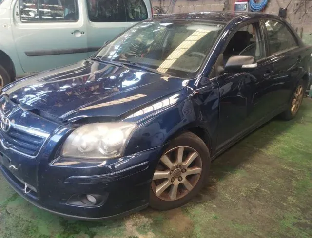 Despiece Toyota Avensis Berlina (T25)