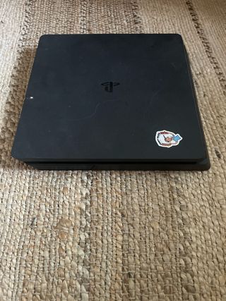 PS4 Slim Negra