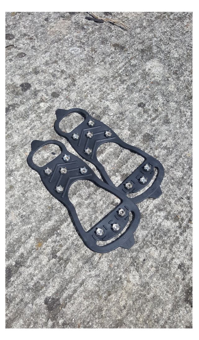 NUOVI 2 Paia di Crampon per Ghiaccio e Neve