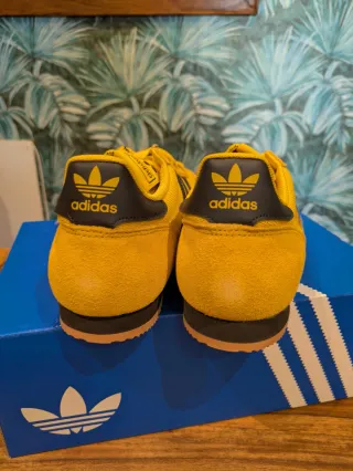 Zapatillas Adidas Amarillas y Negras